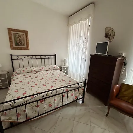 Dora Apartment *