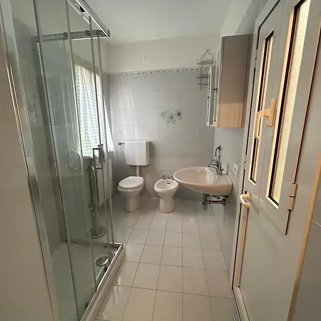 Dora Location Near Beaches מונטרוסו אל מארה